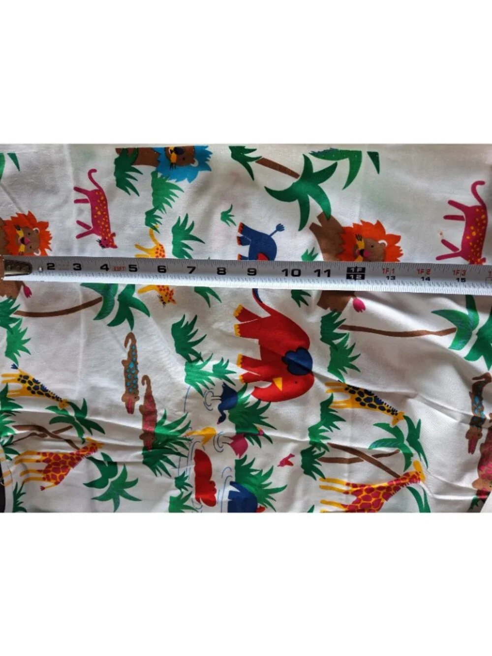 Vintage Fun Zone by Hoffman California Fabric Colorful Zoo Animals 60